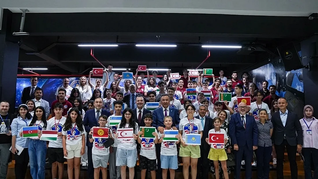 26 Ülkeden gençler Uzay Kampı Türkiye’de geleceğe hazırlandı