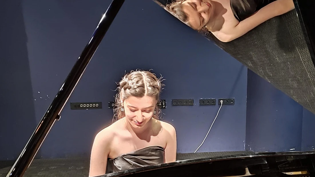 Defne Kırıcı, 17 yıl önce tedavi gördüğü hastanede konser verecek