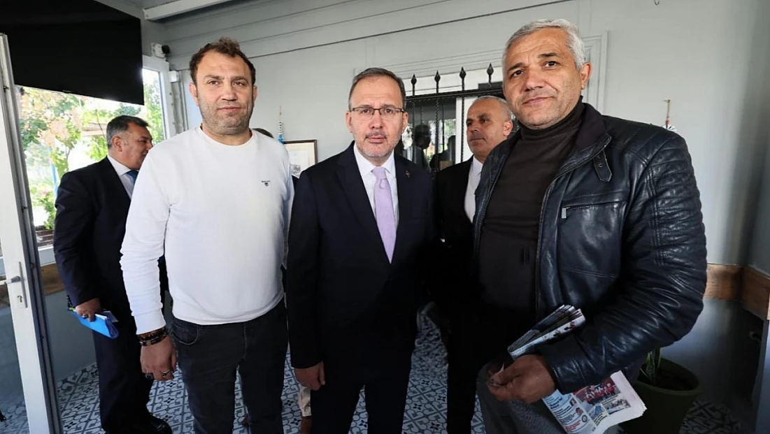 Eski Bakan Mehmet Muharrem Kasapoğlu İzmir’de amatör spor camiasıyla buluştu