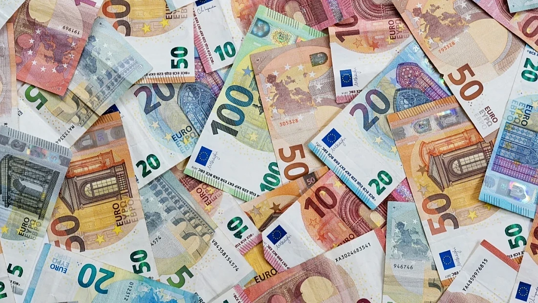 Euro’da tehlike  dev bankadan sert uyarı geldi