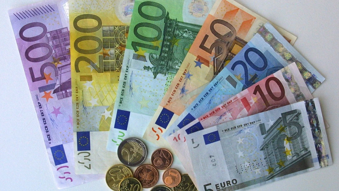 Euro rekor kırdı: Dolar karşısında tüm zamanların zirvesinde