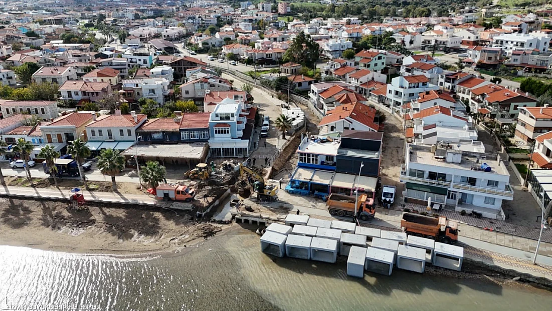 Foça’da dere yatağına yapılan yeni kanal taşkını önledi