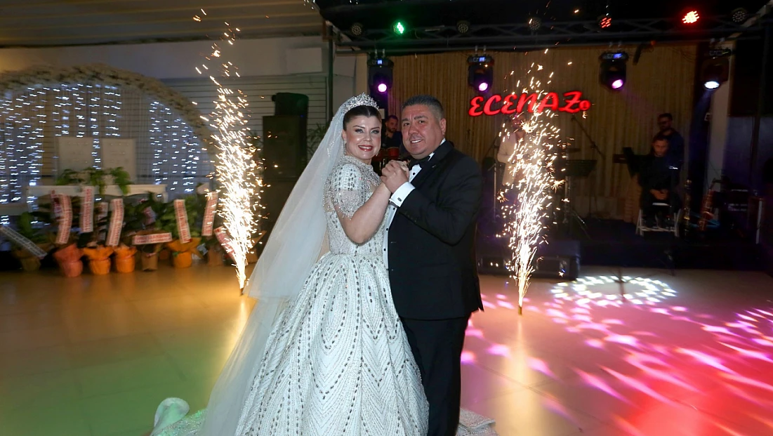 İYİ Parti Ödemiş ilçe başkanı İbrahim Kaya, Duygu Küçük ile görkemli bir düğünle dünyaevine girdi