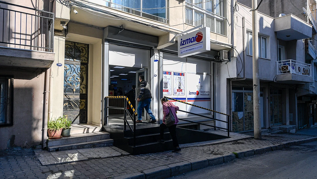 İZMAR’ın 15’inci mağazası Konak Gültepe’de hizmete açıldı