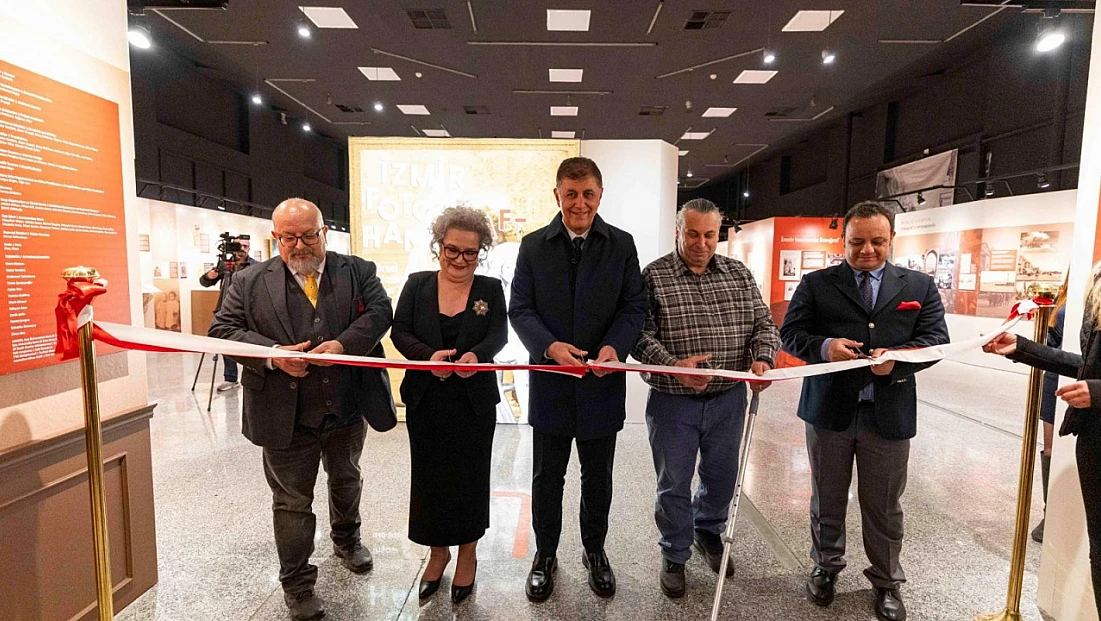 İzmir’in fotoğraf tarihine ışık tutacak sergi açıldı