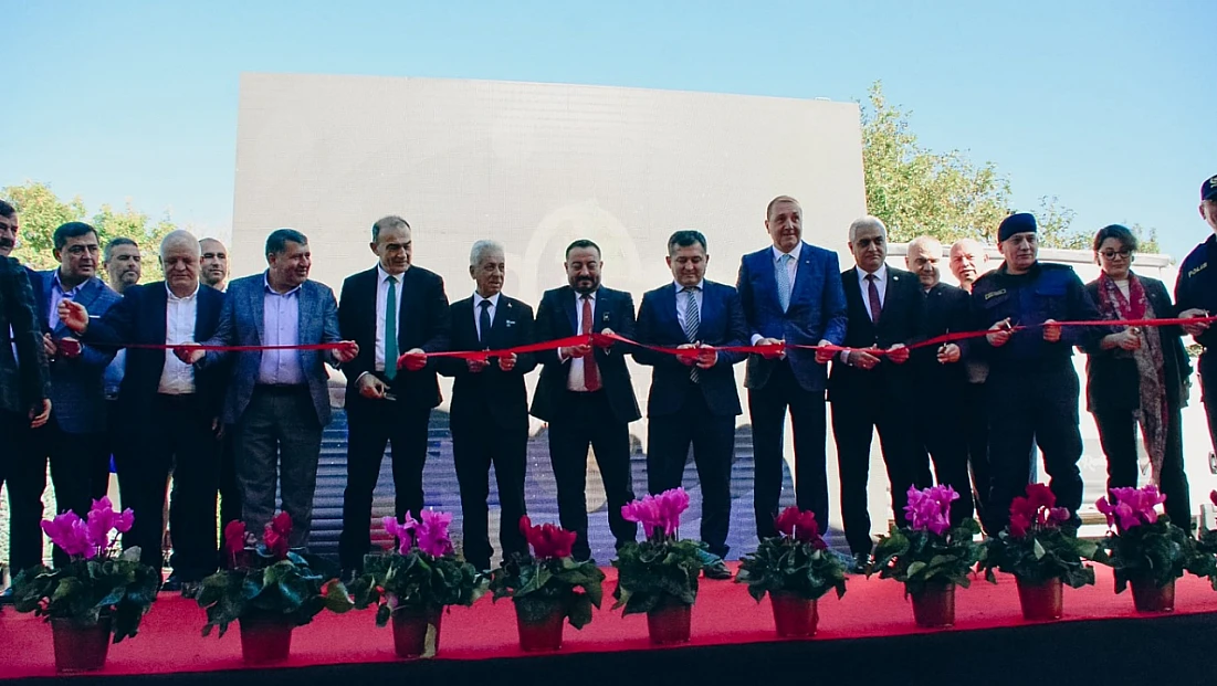 Ödemiş’te 20. Süs bitkileri ve fidancılık sergisi açıldı