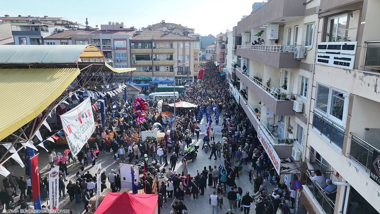 25. Seferihisar mandalina şenliği üreticiyi sevindirdi