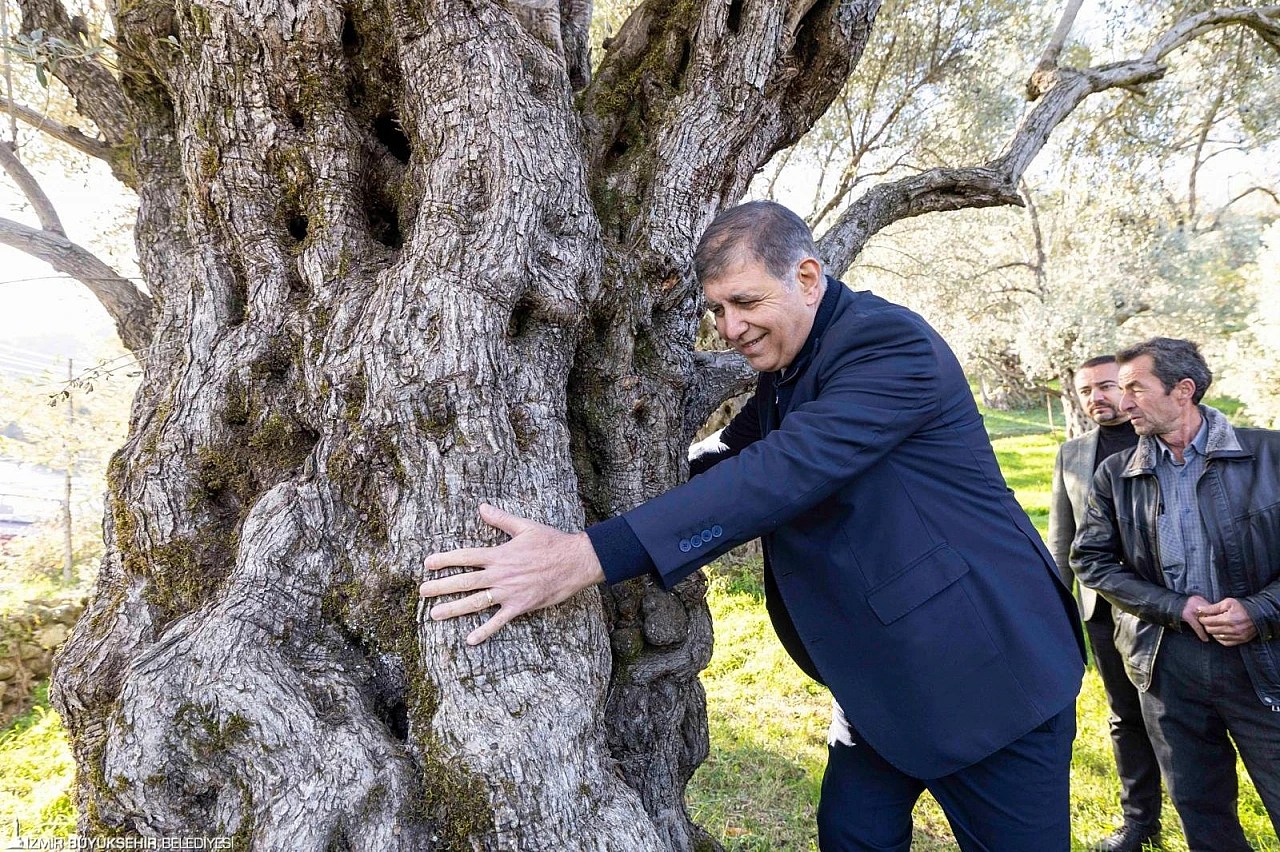Başkan Tugay Beydağ'da kestane üreticileriyle buluştu