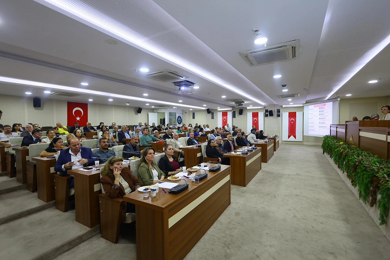 Başkan Kınay muhtarlarla buluştu