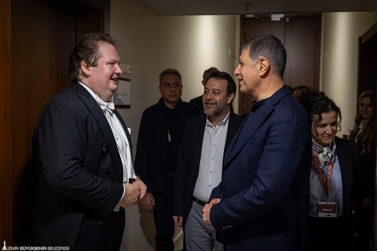 İzmir'de unutulmayacak klasik müzik gecesi: İzmir Oda Orkestrası konseri