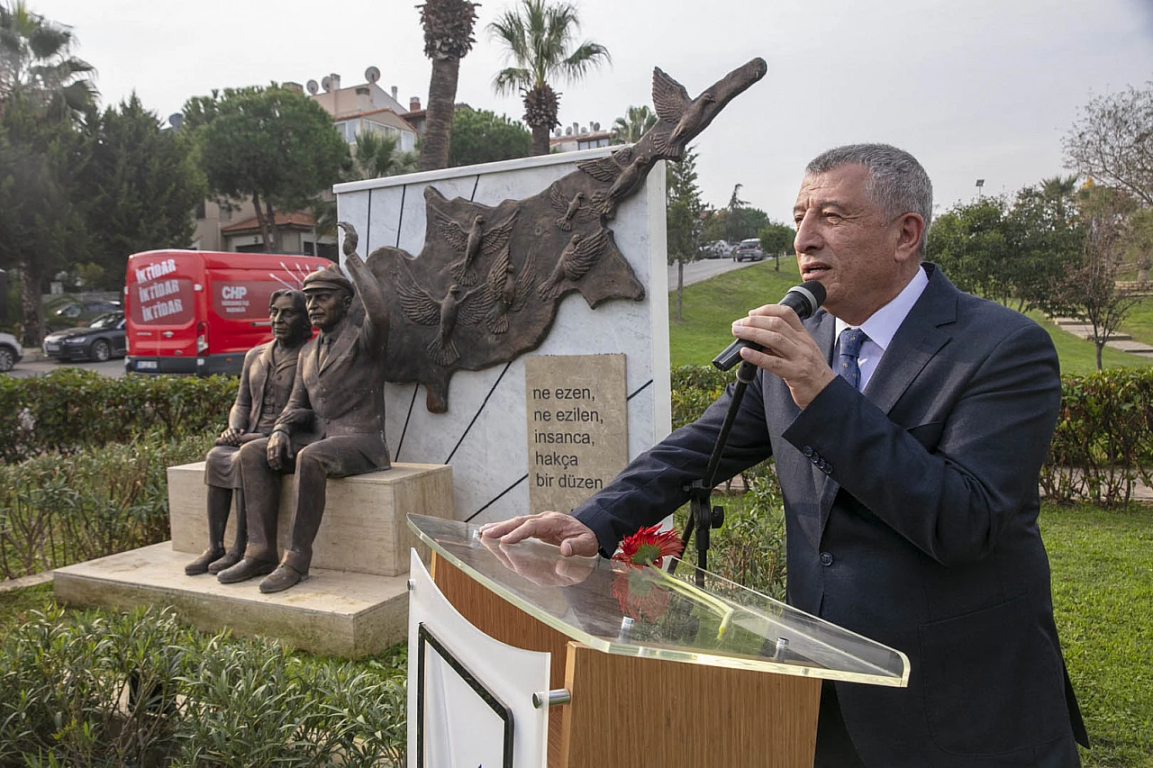 'Karaoğlan' Bülent Ecevit, vefatının 19. Yılında Güzelbahçe'de anıldı