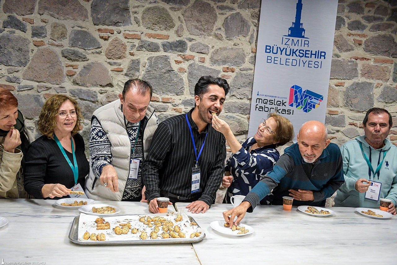 3. Yaş Üniversitesi'nde sağlıklı yaş alma desteği: 60 Yaş üstüne mutfak atölyesi