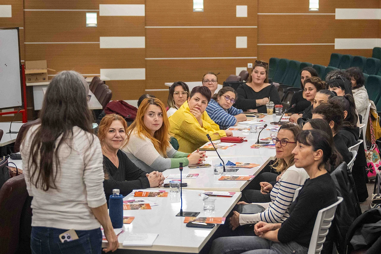 Bornova Belediyesi'nden kadınların insan hakları için güçlü adım