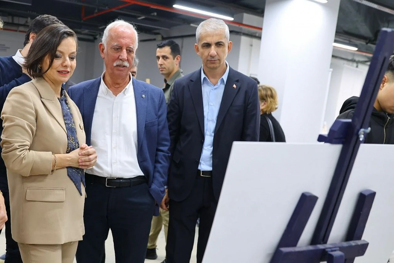 Karabağlar'da engeller tasarımla aşıldı