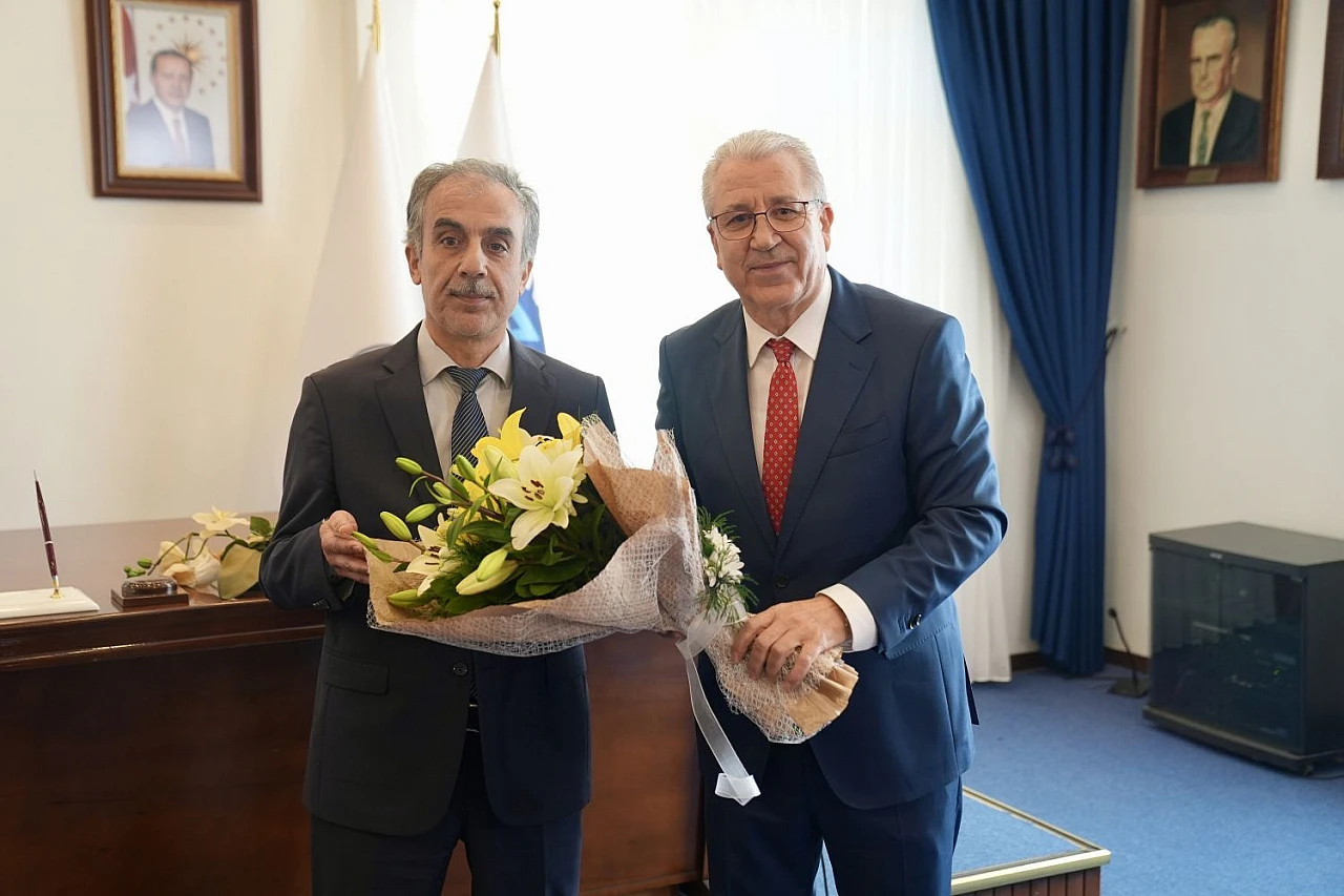 Ege Üniversitesi'nin Yeni Rektörü Prof. Dr. Musa Alcı görevine başladı