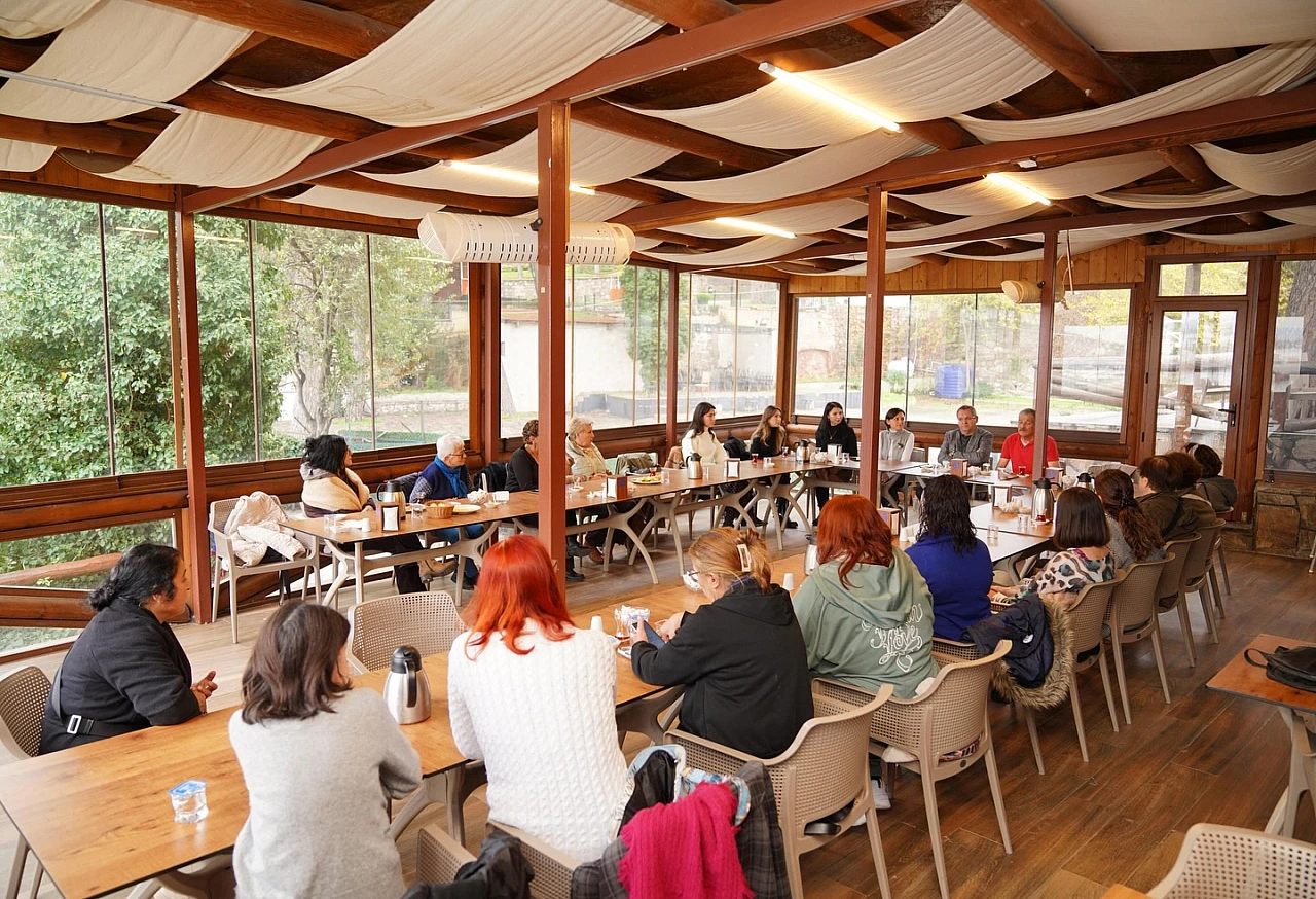 Başkan Mesut Ergin: 'Ayvalık'ın geleceğini kadınlarla birlikte inşa ediyoruz'