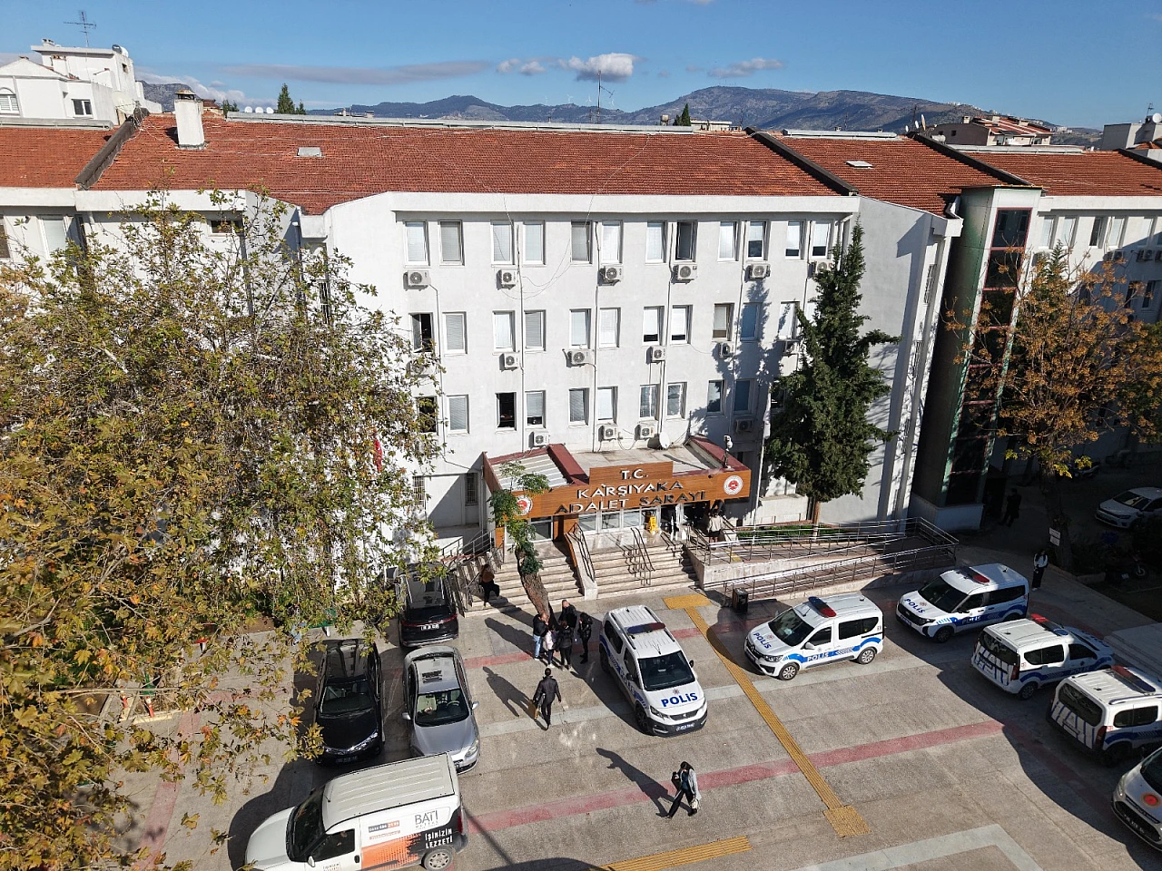 Başkan Ünsal'dan müjde: 'Adliye, Karşıyaka'da kalacak'