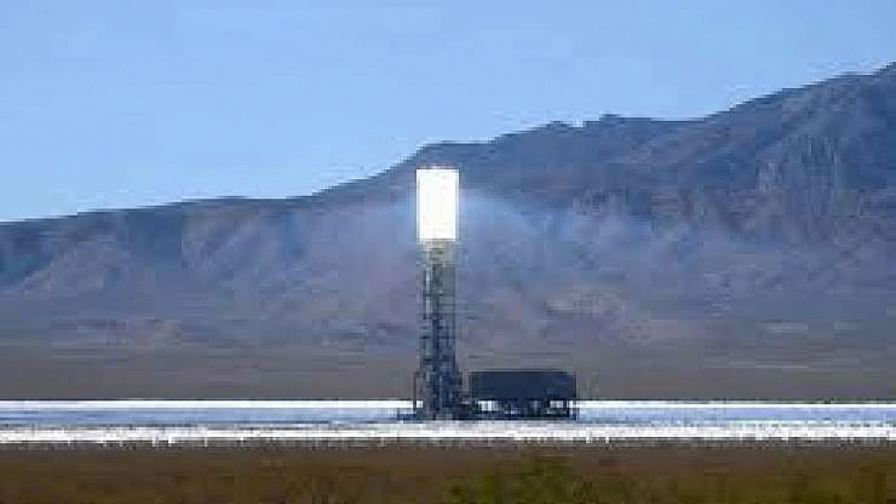 Güneş ışığıyla karbon nötr yakıt üretiminde devrim