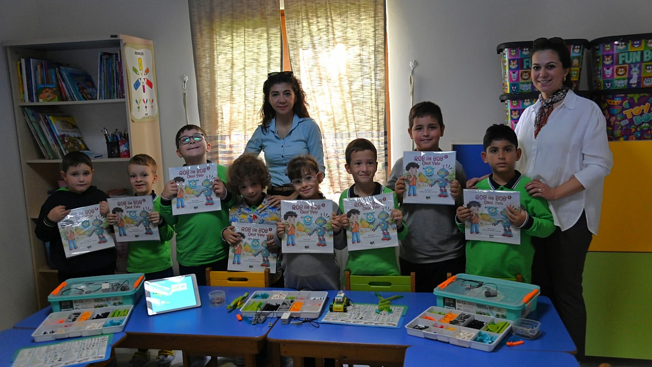 Manisa Büyükşehir Belediyesi'nden çocuklara robotik kodlama eğitimi
