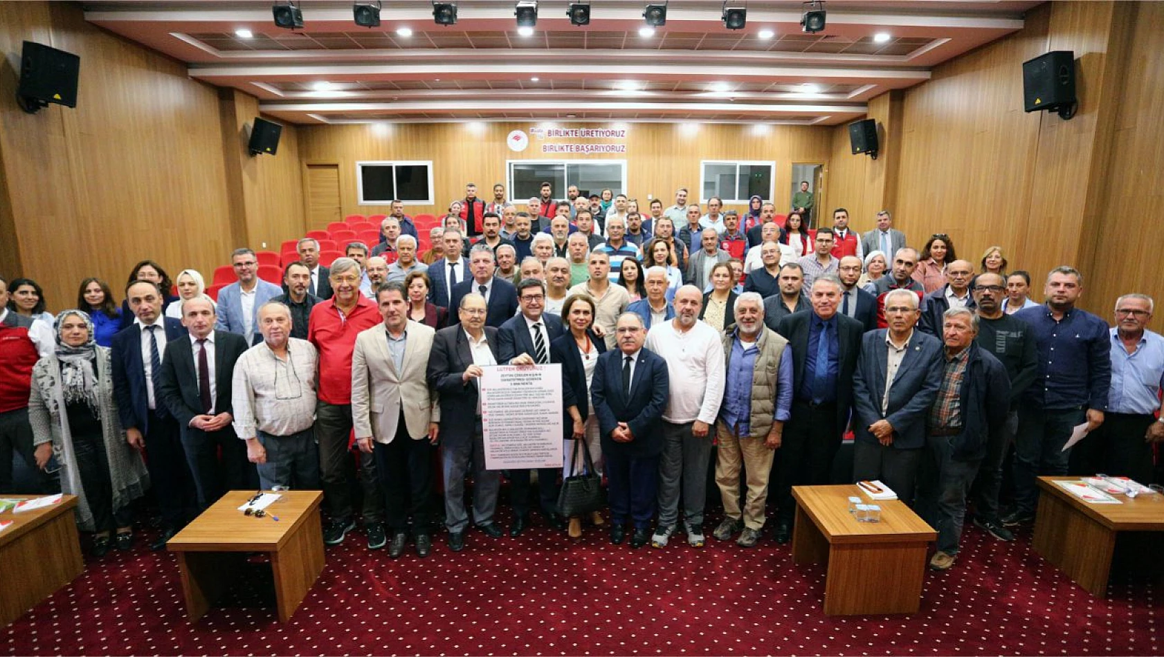 Muğla'da Zeytin Sektörü Temsilcileri Toplandı