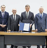 Başkan Tugay'dan Tarihi Ruhsat İmzası