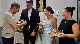 Başkan Günel, hakem ve kooperatif müdürünün nişan yüzüklerini taktı