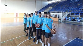 Ülkü Ocakları Ödemiş İlçe Başkanlığı ile Tire İlçe Başkanlığı basketbol maçında karşılaştı
