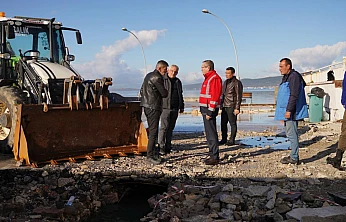 Ayvalık'ta rekor yağış sonrası belediye teyakkuzda: 'Tüm ekiplerimizle sahadayız'