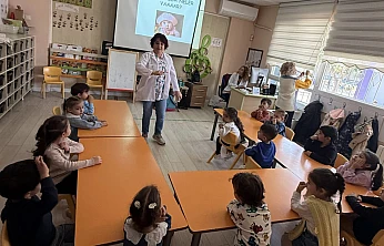 Bayraklı Belediyesinden miniklere ağız ve diş sağlığı eğitimi