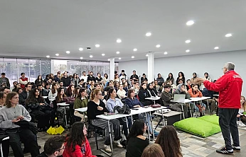 Ege Üniversitesi, öğrencilerini TÜBİTAK projelerine hazırlıyor