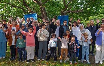 İzmir Büyükşehir Belediyesi'nden patili dostumuz projesi: Engelli çocuklar hayvanlar ve doğa ile buluşuyor