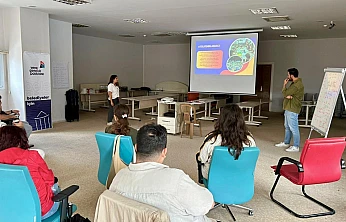 İzmir'de gençlere 'Belediye Nasıl Çalışır' eğitimi