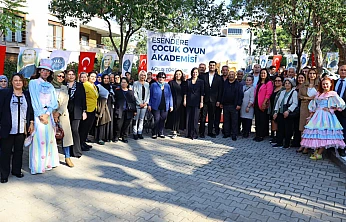 Karabağlar'da söz çocuklarda: 3. Ücretsiz Oyun akademisi Esendere'de açıldı