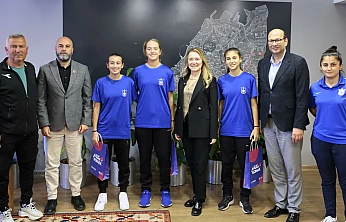 Konak Belediyespor'dan U15 milli takımı'na 3 yıldız