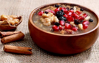 Türkmen Mahallesi'nden aşure ikramıyla dayanışma mesajı