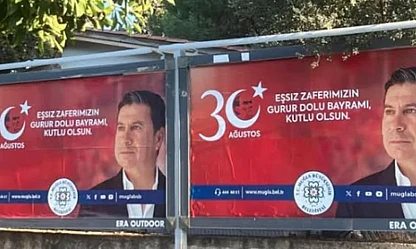 Muğla'da Zafer Bayramı afişi tartışma yarattı