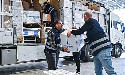 6 Şubat unutulmadı: İzmir'den dayanışma mesajı