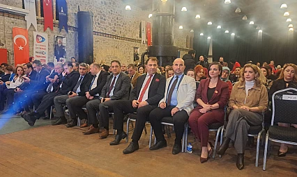 7. Uluslararası iş insanları ödül töreni İzmir'de görkemli bir geceye sahne oldu