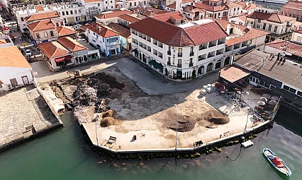 Başkan Mesut Ergin: 'Ayvalık'ın denize açılan yeni meydanını kentimize kazandırıyoruz'