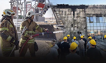 İzmir İtfaiyesi, ALOSBİ'deki fabrika yangınına hızlı müdahale etti