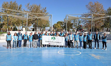 İzmirli gönüllüler doğa için el ele verdi