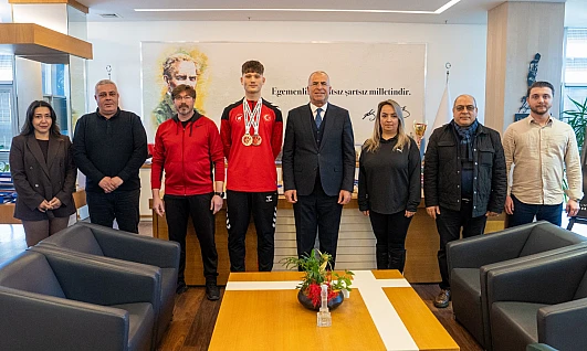 Gaziemir'li Taekwondocu Mustafa Bilgehan Kunter Türkiye şampiyonu oldu