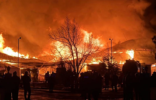 Afyon'da korkutan yangın!