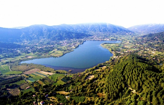 Gölcük Gölü'nün Doğal Sırları ve Gerçek Oluşum Hikayesi