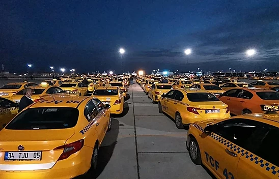 İBB'de Yeni Taksi Dönemi: Sistem Nasıl Çalışacak?