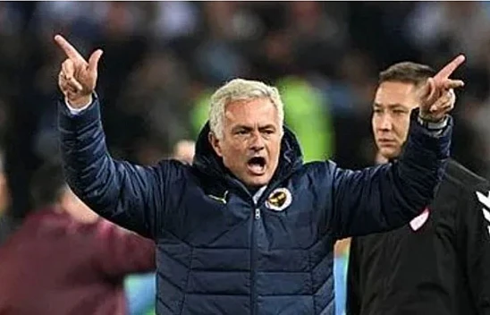 Jose Mourinho'dan Flaş Bir Derbi Paylaşımı Daha