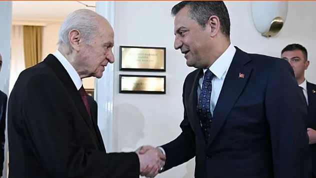 Bahçeli'den Özgür Özel'e telefon geldi!