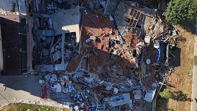Balıkesir'de 6,1'lik depremde yıkılan bina için 2 gözaltı