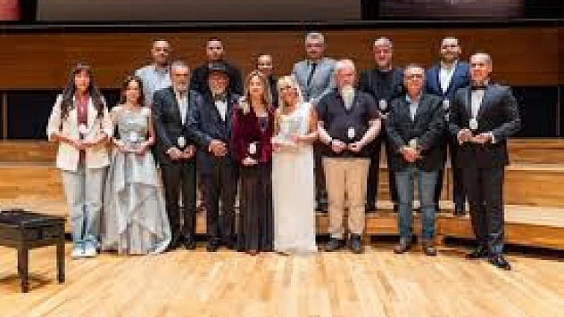 Başkan Tugay: Kültürün, sanatın, bilimin ve emeğin yanında olmayı sürdüreceğiz