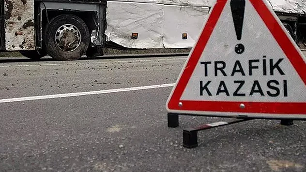 Çöp kamyonu hayattan kopardı!